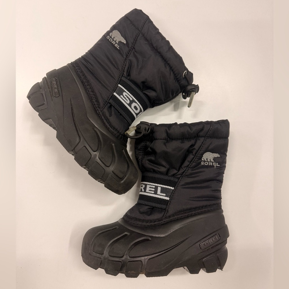 Sorel Kids Black Durable Sole Footwear size 9